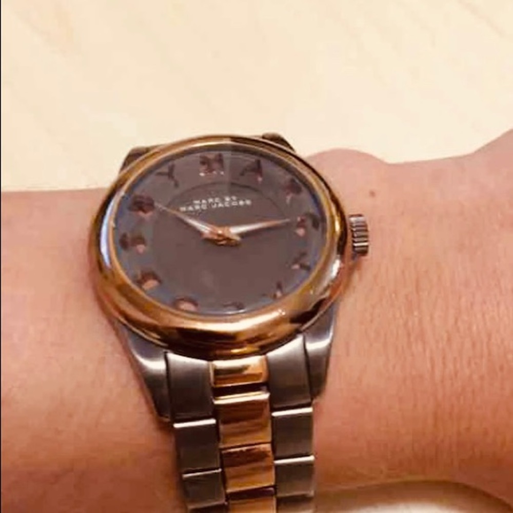 Marc Jacobs watch - Picture 2 of 3